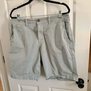 Men’s American Eagle Outfitters - Classic Shorts - Next Level Stretch - 36